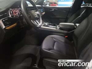 Audi Q8 45 TDI 4WD Premium 2022 года из Южной Кореи