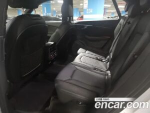 Audi Q8 45 TDI 4WD Premium 2022 года из Южной Кореи