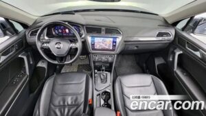 Volkswagen Tiguan 2.0 TDI Prestige 2020 года из Южной Кореи