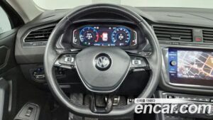 Volkswagen Tiguan 2.0 TDI Prestige 2020 года из Южной Кореи