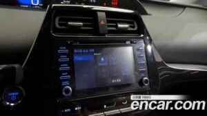 Toyota Prius 1.8 2021 года из Южной Кореи