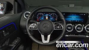 Mercedes-Benz GLA-Class GLA220 2021 года из Южной Кореи