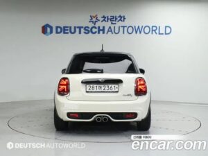 Mini Cooper 5Door DEFAULT 2020 года из Южной Кореи