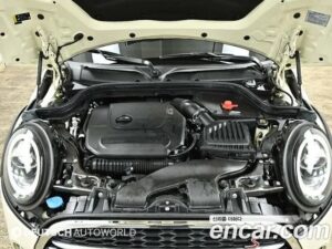 Mini Cooper 5Door DEFAULT 2020 года из Южной Кореи