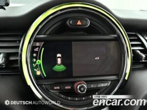 Mini Cooper 5Door DEFAULT 2020 года из Южной Кореи