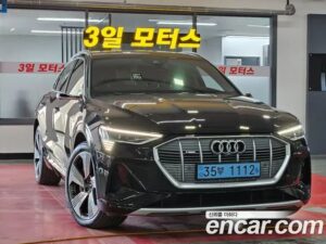 Audi e-tron 55 4WD Sportback 2022 года из Южной Кореи