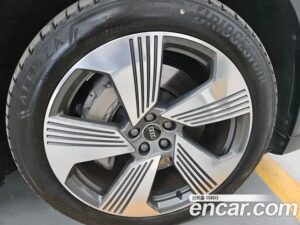 Audi e-tron 55 4WD Sportback 2022 года из Южной Кореи