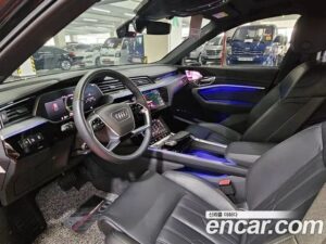 Audi e-tron 55 4WD Sportback 2022 года из Южной Кореи