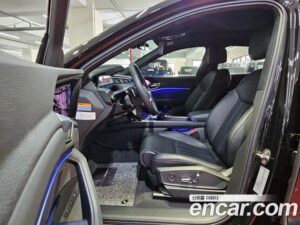 Audi e-tron 55 4WD Sportback 2022 года из Южной Кореи