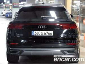 Audi Q8 45 TDI 4WD Premium 2021 года из Южной Кореи