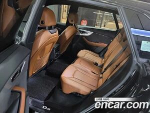 Audi Q8 45 TDI 4WD Premium 2021 года из Южной Кореи