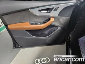 Audi Q8 45 TDI 4WD Premium 2021 года из Южной Кореи