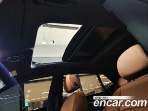 Audi Q8 45 TDI 4WD Premium 2021 года из Южной Кореи