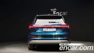 Audi e-tron 55 4WD 2020 года из Южной Кореи