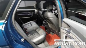 Audi e-tron 55 4WD 2020 года из Южной Кореи
