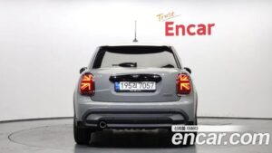 Mini Cooper 5Door CLASSIC 2022 года из Южной Кореи