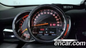 Mini Cooper 5Door CLASSIC 2022 года из Южной Кореи