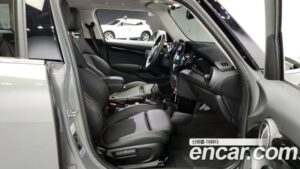 Mini Cooper 5Door CLASSIC 2022 года из Южной Кореи