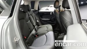 Mini Cooper 5Door CLASSIC 2022 года из Южной Кореи