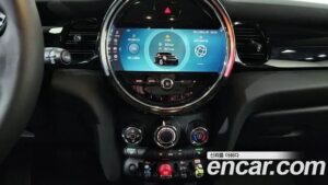 Mini Cooper 5Door CLASSIC 2022 года из Южной Кореи