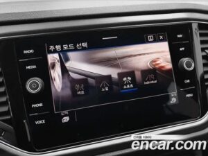 Volkswagen T-Roc 2.0 TDI Style 2021 года из Южной Кореи