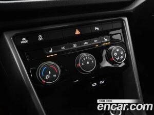 Volkswagen T-Roc 2.0 TDI Style 2021 года из Южной Кореи