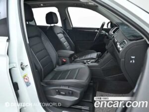 Volkswagen Tiguan 2.0 TDI 4motion Prestige 2020 года из Южной Кореи