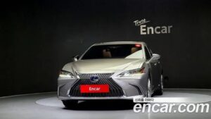 Lexus ES Executive 2020 года из Южной Кореи