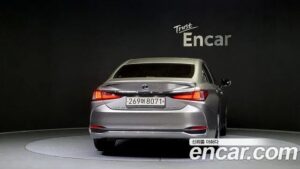 Lexus ES Executive 2020 года из Южной Кореи