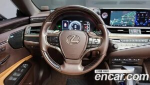Lexus ES Executive 2020 года из Южной Кореи