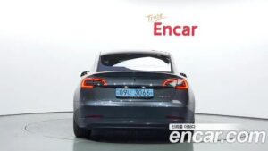 Tesla Model 3 Performance 2021 года из Южной Кореи