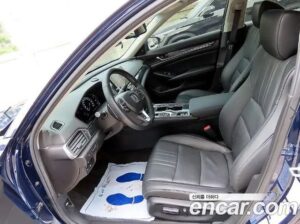 Honda Accord 2.0 HYBRID Touring 2021 года из Южной Кореи