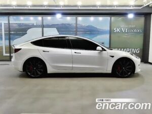 Tesla Model 3 Performance 2020 года из Южной Кореи
