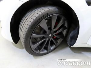 Tesla Model 3 Performance 2020 года из Южной Кореи