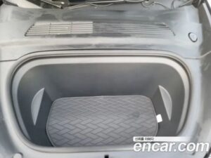 Tesla Model Y Standard RANGE 2021 года из Южной Кореи