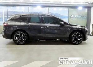 BMW iX xDrive50 Sport Plus 2022 года из Южной Кореи