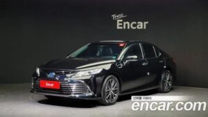 Toyota Camry 2.5 XLE HYBRID 2022 года из Южной Кореи