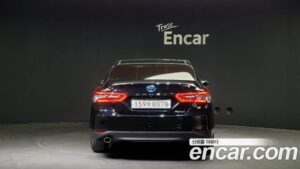 Toyota Camry 2.5 XLE HYBRID 2022 года из Южной Кореи