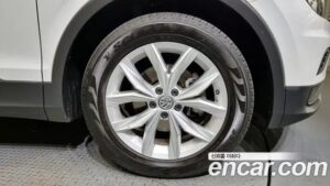 Volkswagen Tiguan 2.0 TDI Premium 2020 года из Южной Кореи
