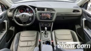 Volkswagen Tiguan 2.0 TDI Premium 2020 года из Южной Кореи