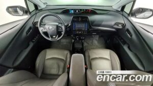 Toyota Prius 1.8 2022 года из Южной Кореи