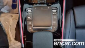 Mercedes-Benz GLB-Class GLB200 d 2023 года из Южной Кореи