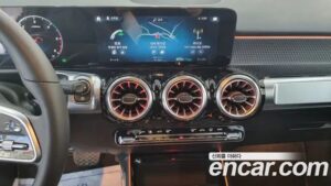 Mercedes-Benz GLB-Class GLB200 d 2023 года из Южной Кореи