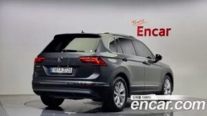Volkswagen Tiguan 2.0 TDI Premium 2020 года из Южной Кореи