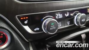 Honda Accord 2.0 HYBRID Touring 2020 года из Южной Кореи