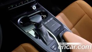 Lexus UX 2.0 2WD 2021 года из Южной Кореи