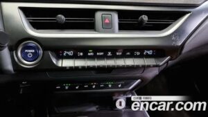 Lexus UX 2.0 2WD 2021 года из Южной Кореи