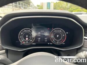 Jaguar F-PACE D200 S 2021 года из Южной Кореи