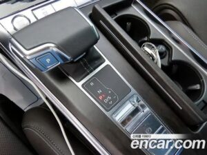 Audi A7 55 TFSI 4WD Premium 2020 года из Южной Кореи