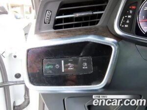 Audi A7 55 TFSI 4WD Premium 2020 года из Южной Кореи